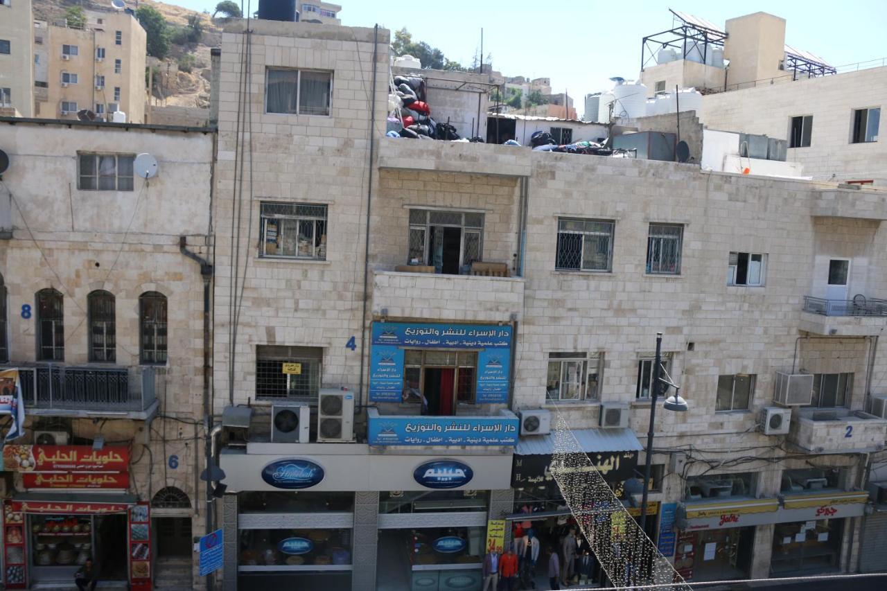 Riviera Hotel Amman Buitenkant foto